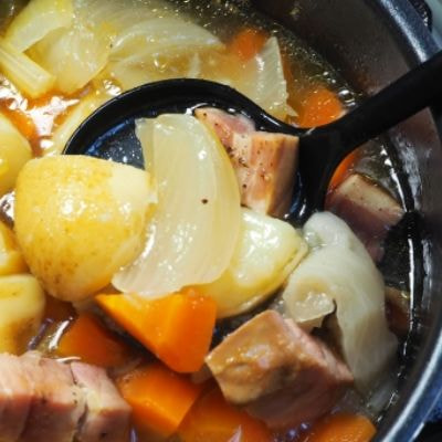にんにくバジルソルトのシーズニングに合うポトフの調理イメージ画像
